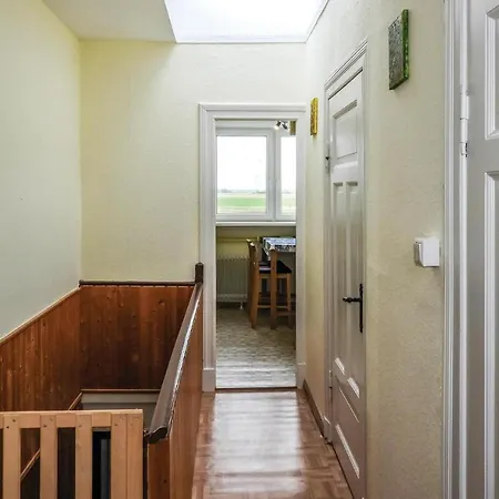 Apartment Three-bedroom In Langenhorn